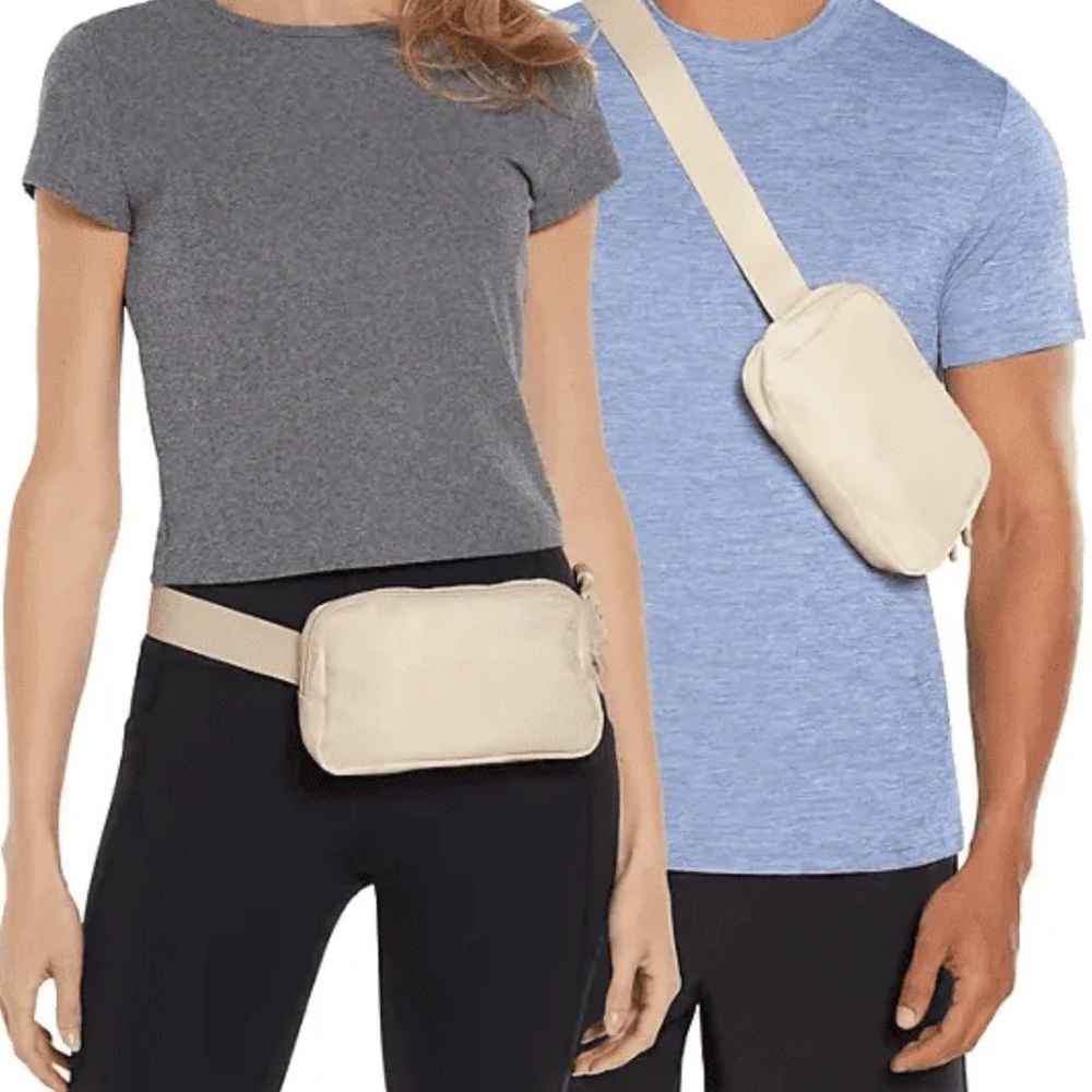 BNWT GapFit belt bag